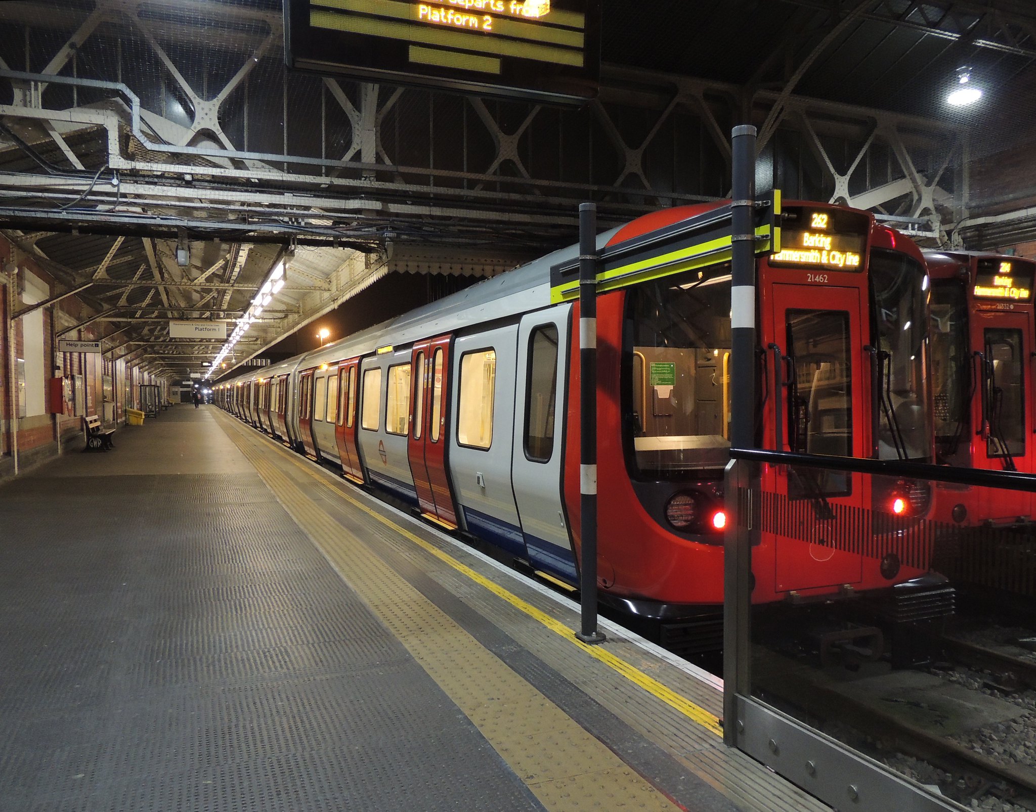 PPA tender launched to power London's Tube network with renewables