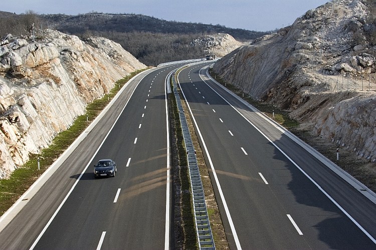Croatia to hike road toll rates from July 1 report