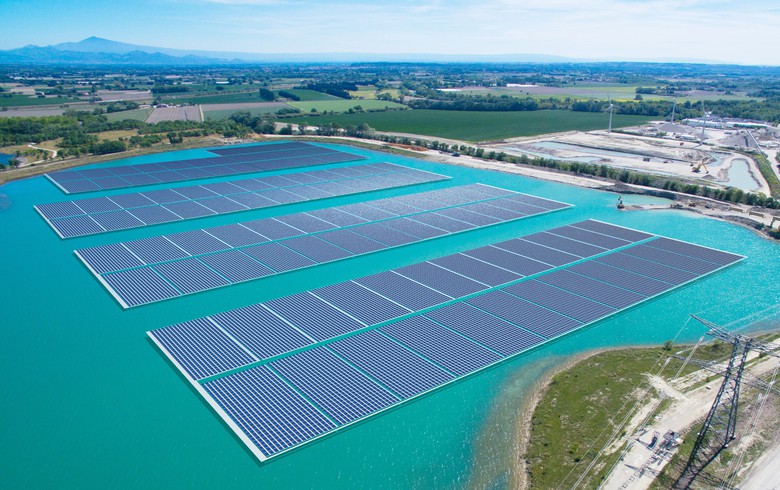 Akuo alimente un parc solaire flottant de 8,7 MWc en France